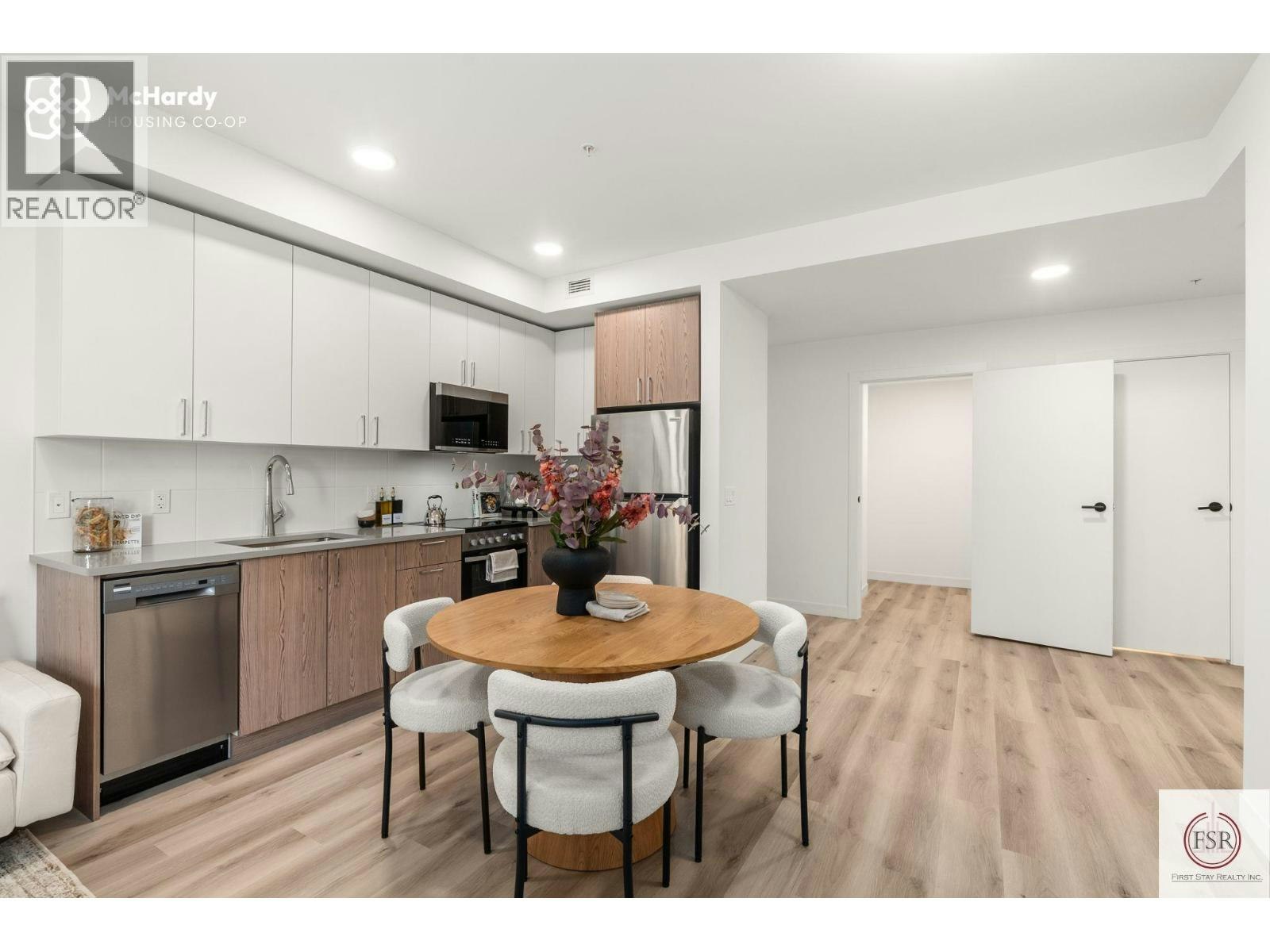 5085 Mchardy Street, Vancouver, BC, V5R 0L7 - 18