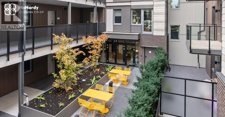 5085 Mchardy Street, Vancouver, BC, V5R 0L7 - 7