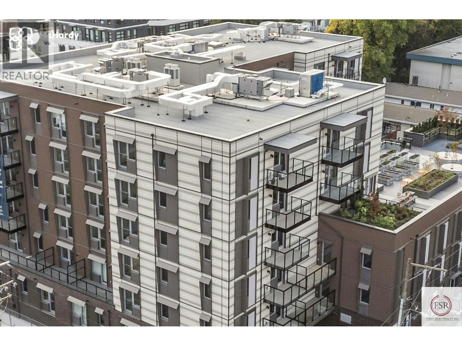 5085 Mchardy Street, Vancouver, BC, V5R 0L7 - 3