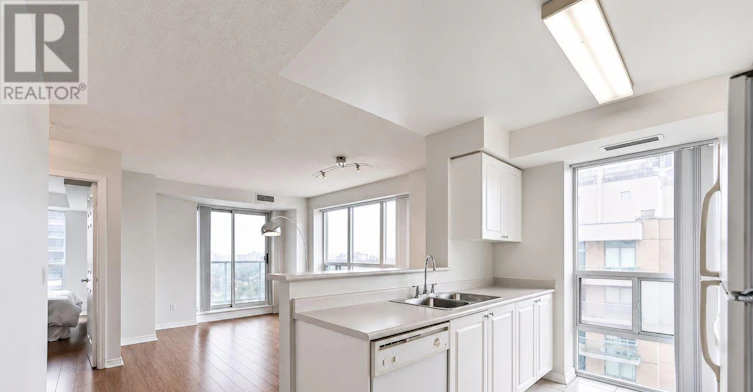 1902-26 Olive Avenue, Toronto, ON, M2N 7G7 - 3