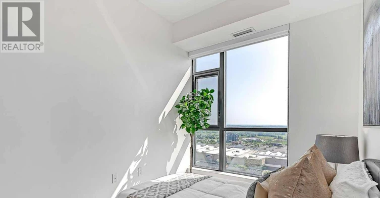 LPH04-120 Eagle Rock Way, Vaughan, ON, L6A 5C2 - 17
