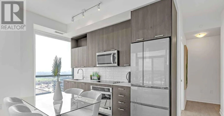 LPH04-120 Eagle Rock Way, Vaughan, ON, L6A 5C2 - 3