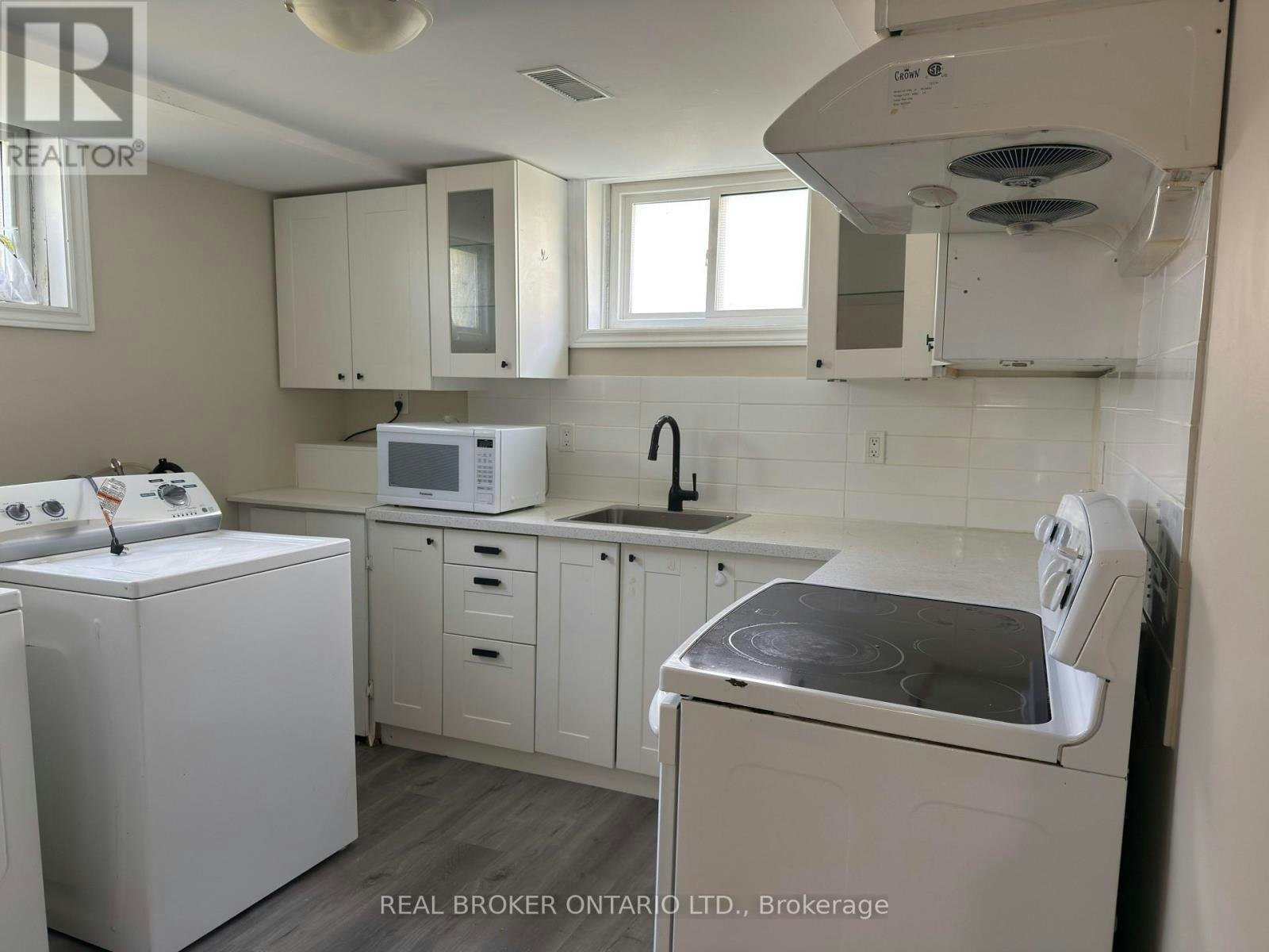 LOWER-311 Wallace Avenue S, Welland, ON, L3B 1R8 - 4