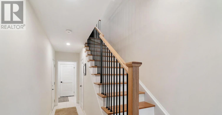 8 Bru Lor Lane, Orillia, ON, L3V 8P4 - 8