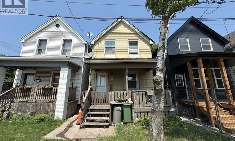 27 Mons Avenue