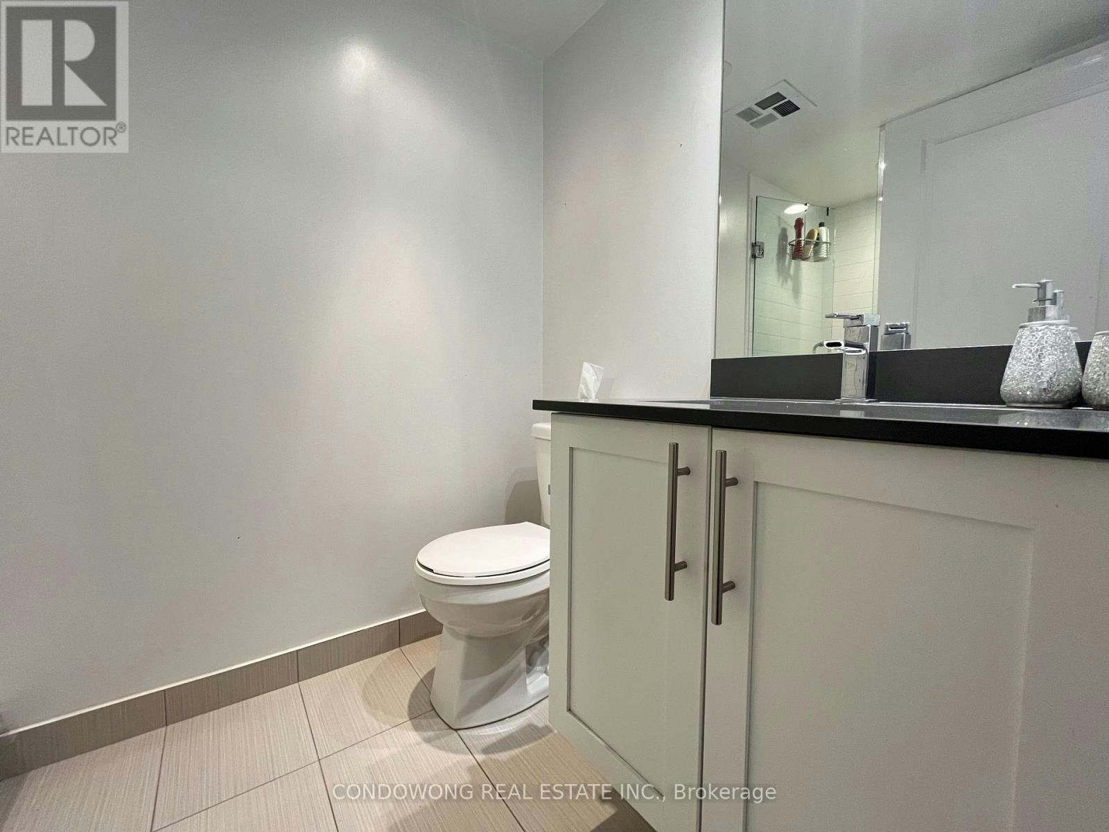 1910-400 Adelaide Street E, Toronto, ON, M5A 4S3 - 8
