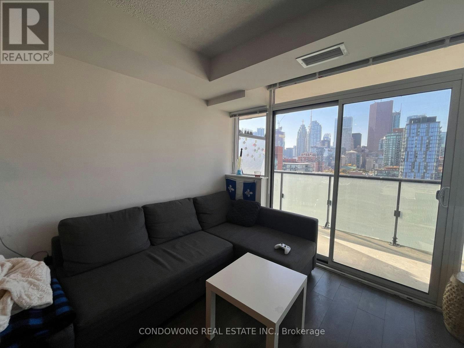 1910-400 Adelaide Street E, Toronto, ON, M5A 4S3 - 3