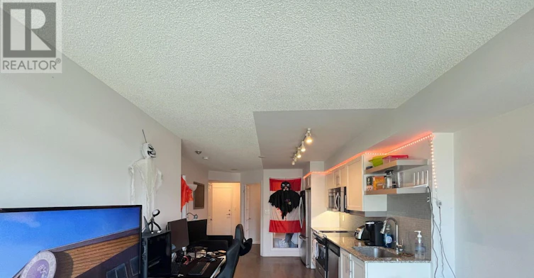 1910-400 Adelaide Street E, Toronto, ON, M5A 4S3 - 2