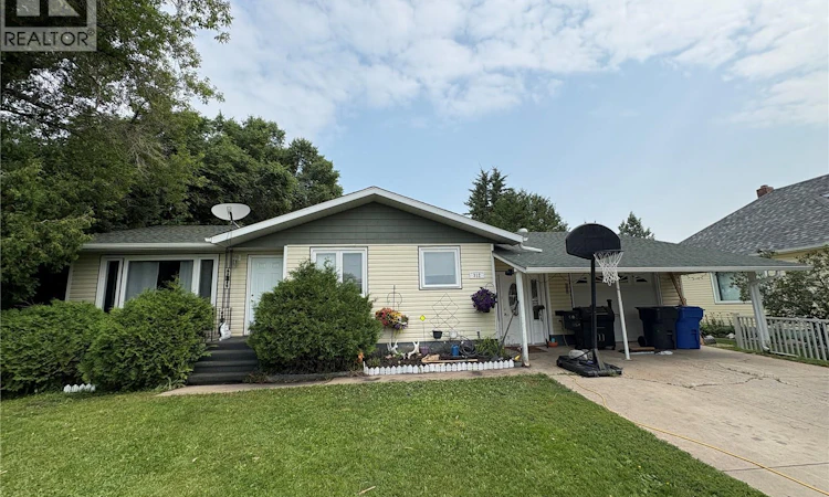 312 Bismark Avenue