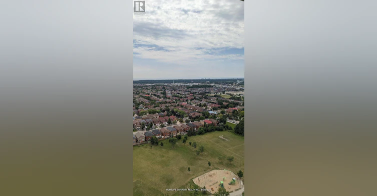 2209-3883 Quartz Road, Mississauga, ON, L5B 0M4 - 2