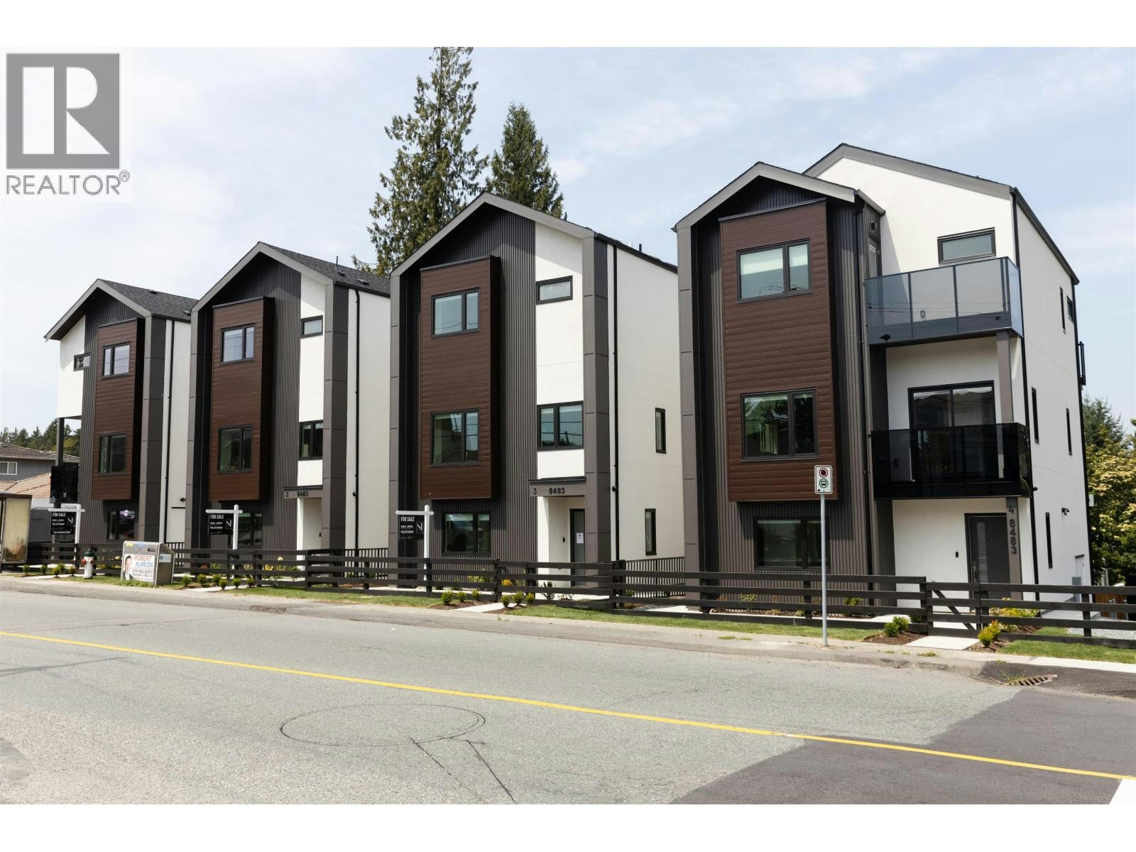 4-8483 16 Avenue, Burnaby, BC, V3N 1S4