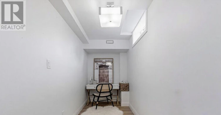 BSMT-9 Glenvalley Drive, Toronto, ON, M6M 4V8 - 9