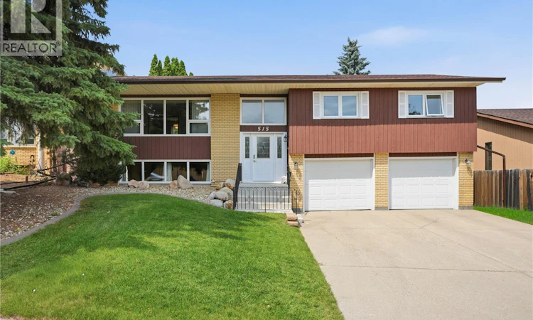 515 Frobisher Crescent