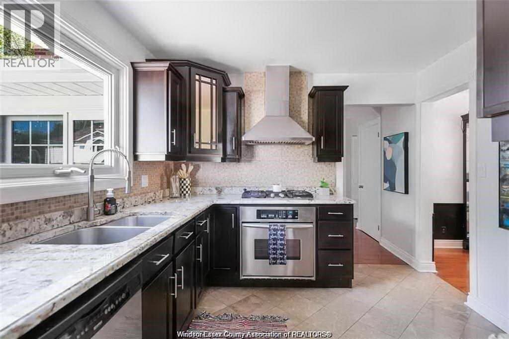 6711 Riverside Drive, Windsor, ON, N8S 1C1 - 12