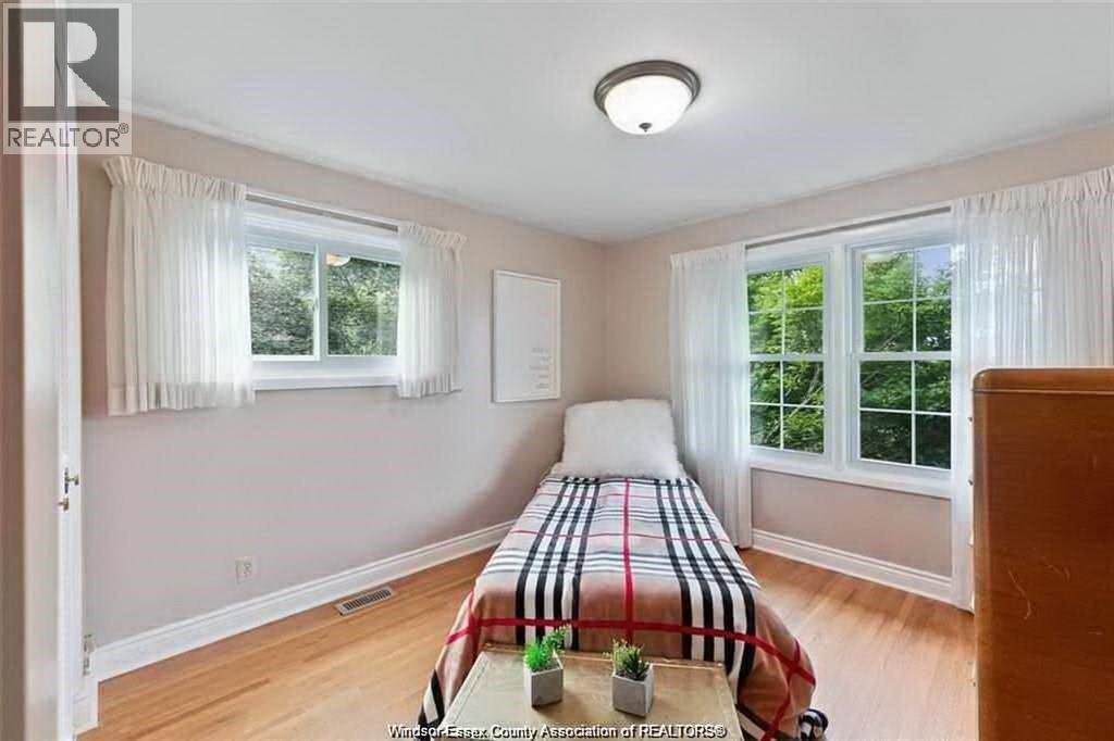 6711 Riverside Drive, Windsor, ON, N8S 1C1 - 18