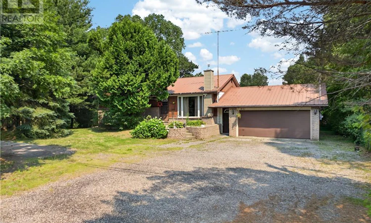 831 Sunnyside Road