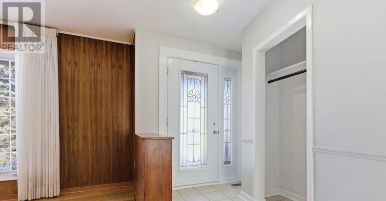 10 Elma Street, Ottawa, ON, K1T 3W8 - 2