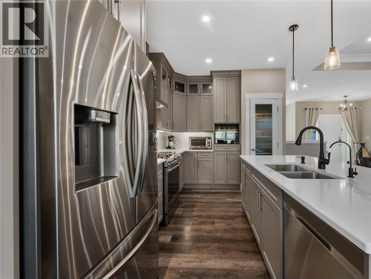 12-3820 NE 20th Street, Salmon Arm, BC, V1E 0G7 - 5