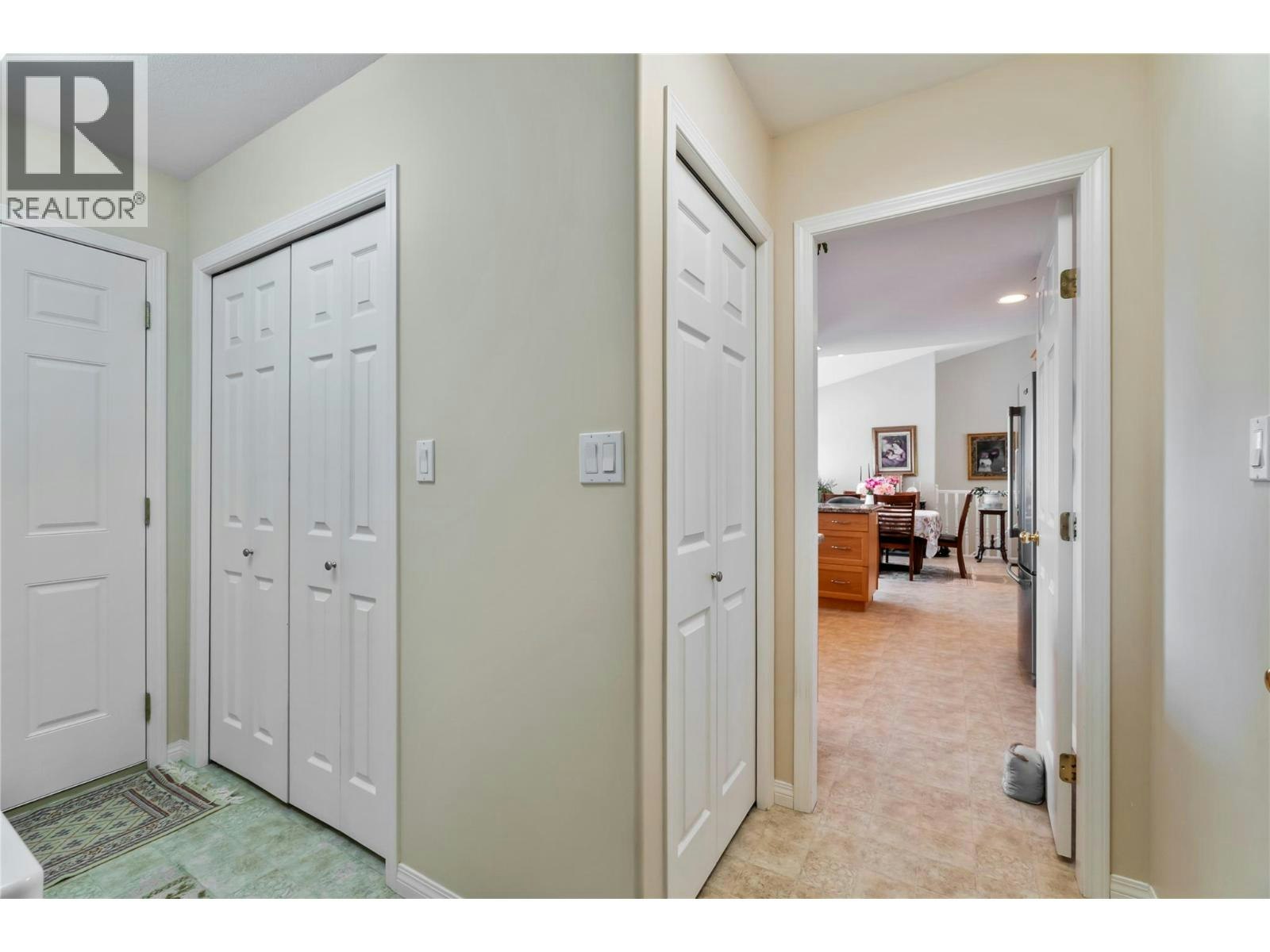 1406 Huckleberry Drive, Sorrento, BC, V0E 2W1 - 14