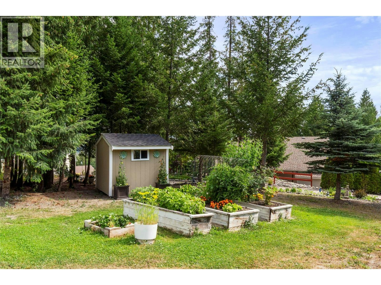1406 Huckleberry Drive, Sorrento, BC, V0E 2W1 - 40