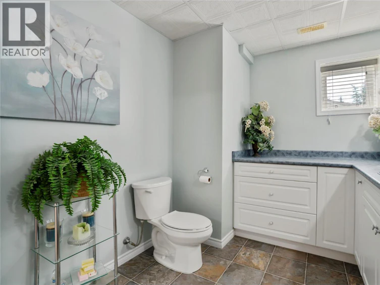 1406 Huckleberry Drive, Sorrento, BC, V0E 2W1 - 29