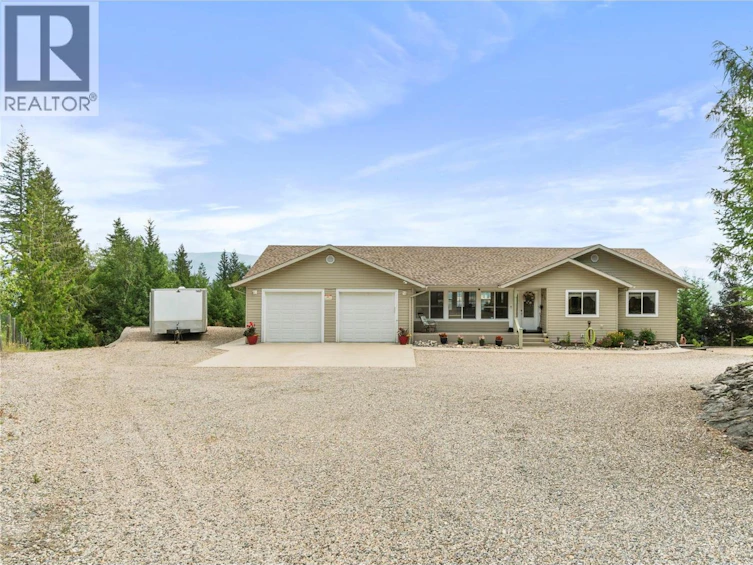 1406 Huckleberry Drive, Sorrento, BC, V0E 2W1 - 2