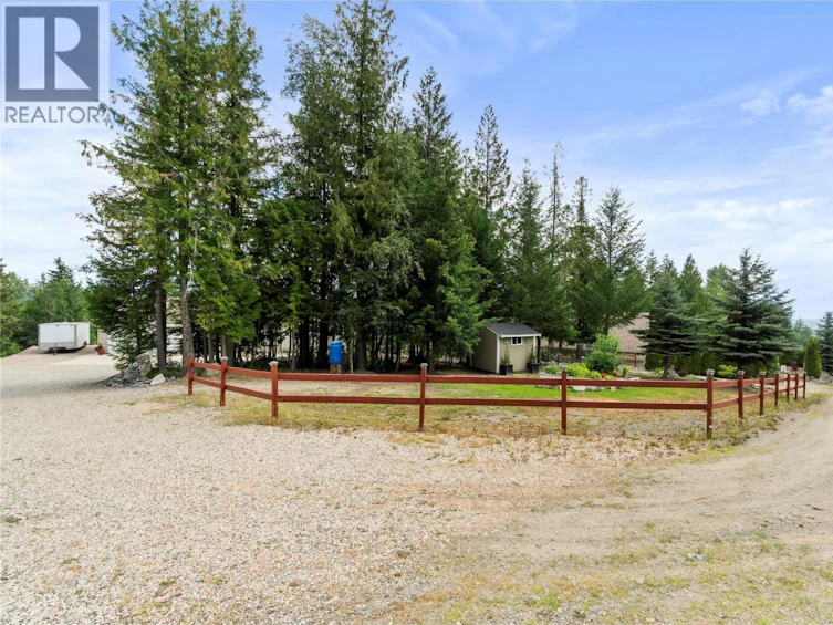 1406 Huckleberry Drive, Sorrento, BC, V0E 2W1 - 42