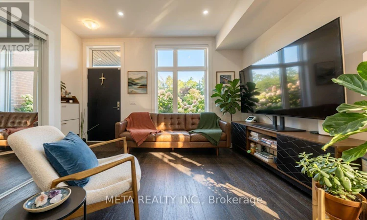 L144-9560 Islington Avenue