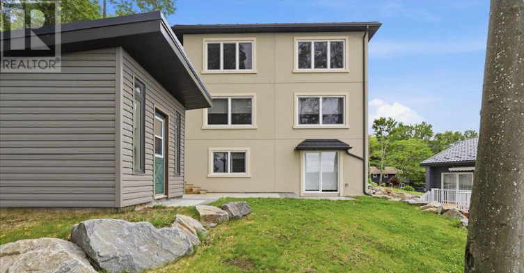 1-54 Florence Street W, Huntsville, ON, P1H 1V5 - 2