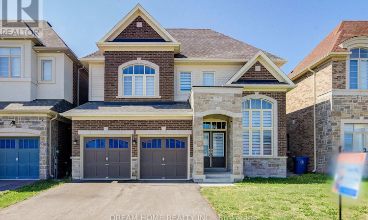 7 Charles White Court