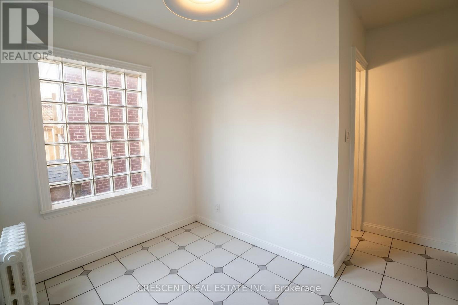 MAIN-520 Prince Edward Drive N, Toronto, ON, M8X 2M5 - 11