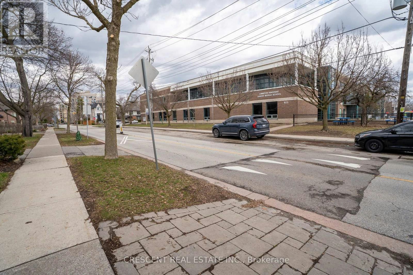 MAIN-520 Prince Edward Drive N, Toronto, ON, M8X 2M5 - 26