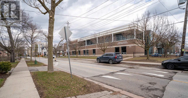 MAIN-520 Prince Edward Drive N, Toronto, ON, M8X 2M5 - 26