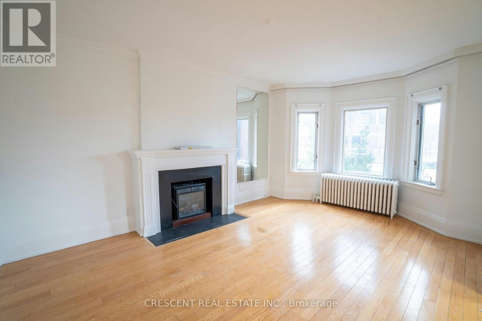MAIN-520 Prince Edward Drive N, Toronto, ON, M8X 2M5 - 3