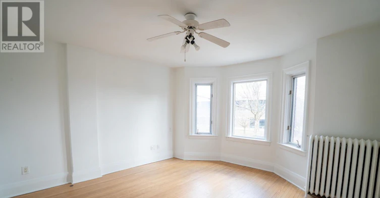 MAIN-520 Prince Edward Drive N, Toronto, ON, M8X 2M5 - 4