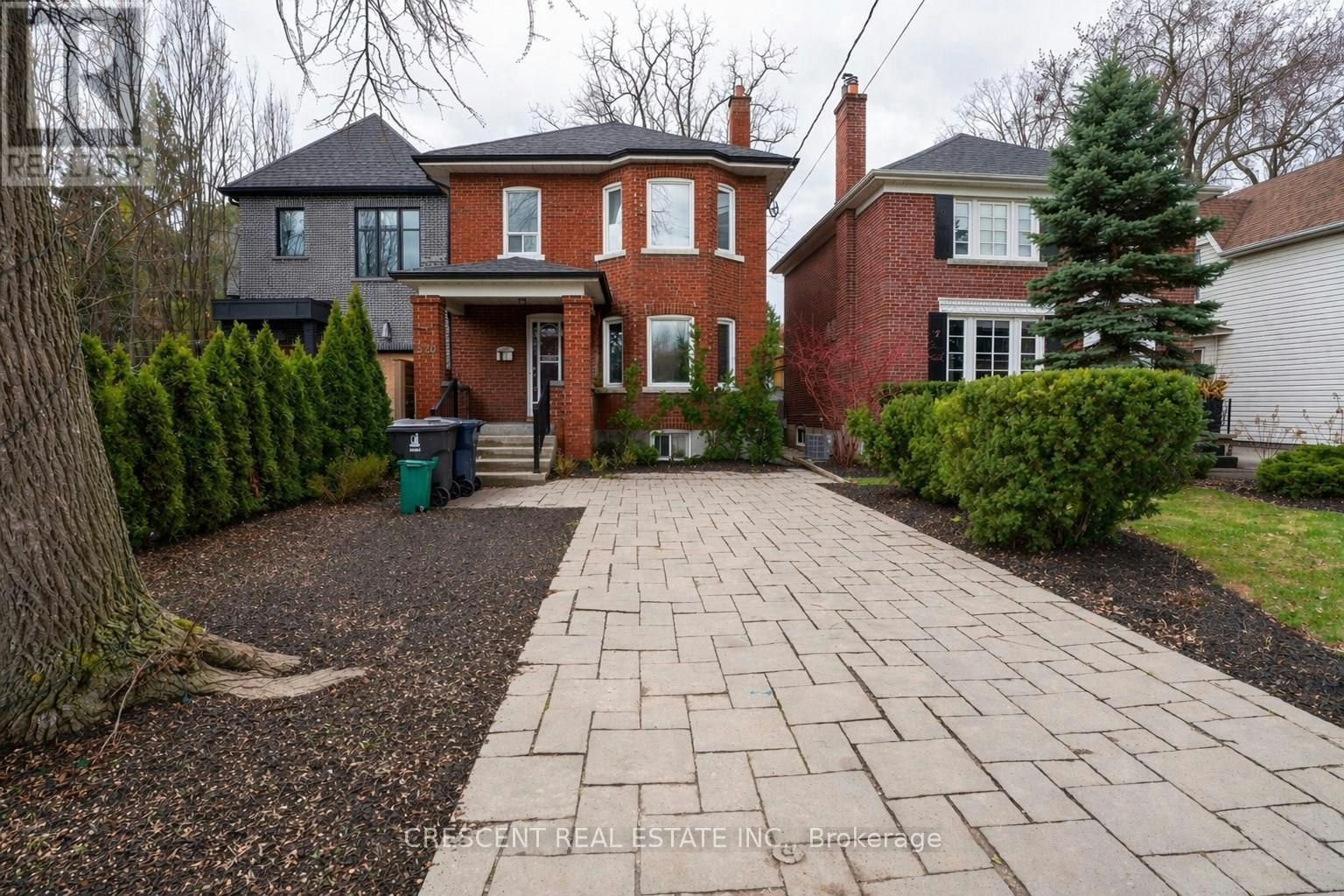 MAIN-520 Prince Edward Drive N, Toronto, ON, M8X 2M5