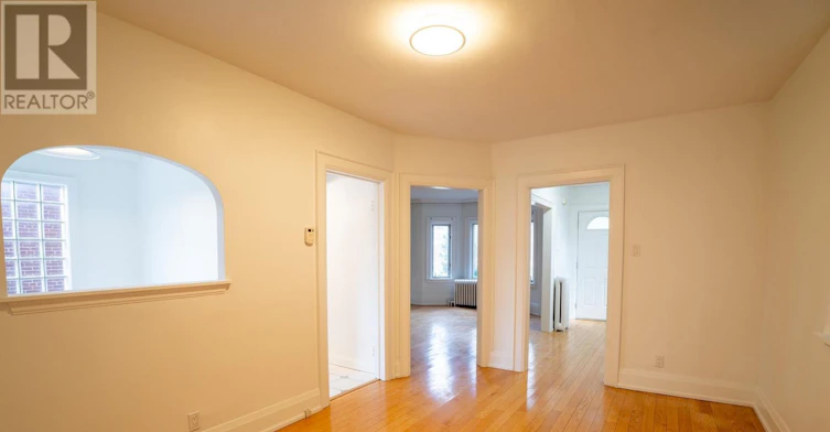 MAIN-520 Prince Edward Drive N, Toronto, ON, M8X 2M5 - 5