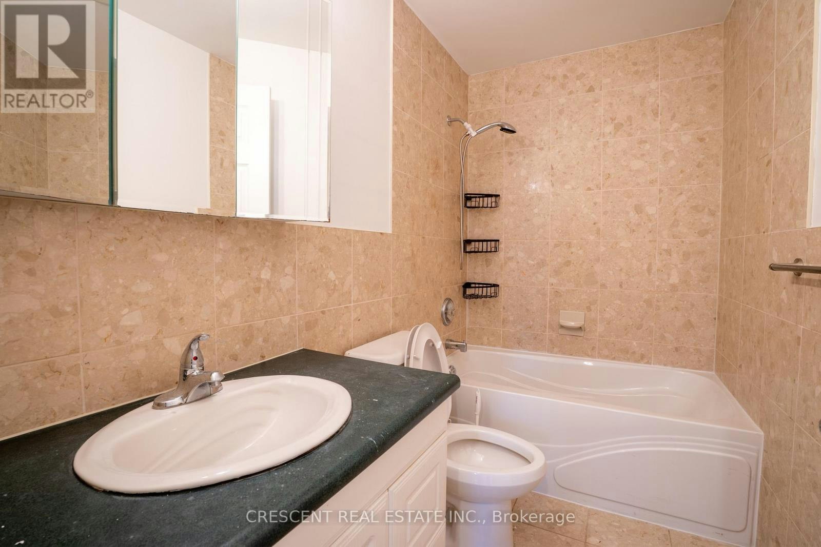 MAIN-520 Prince Edward Drive N, Toronto, ON, M8X 2M5 - 21