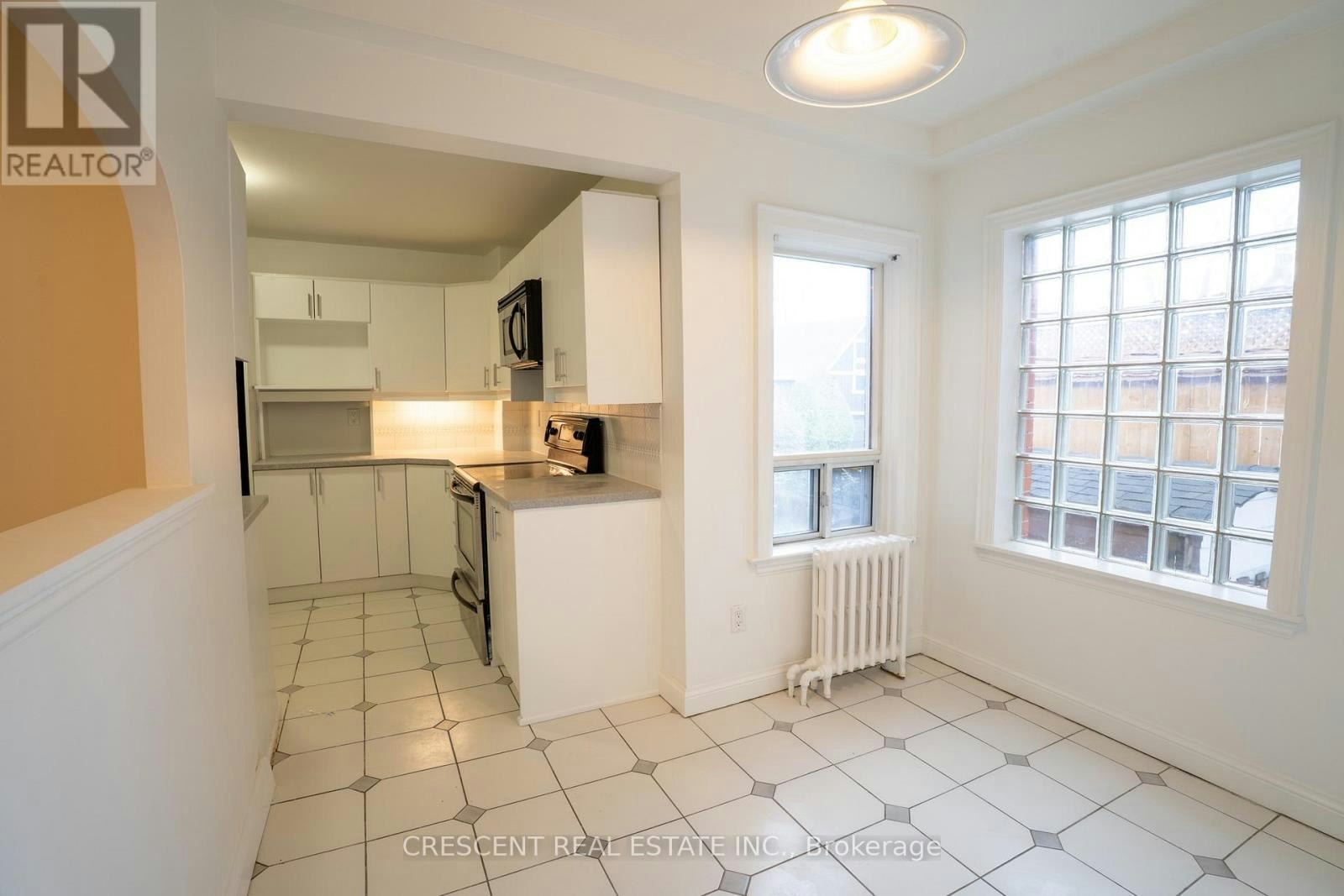 MAIN-520 Prince Edward Drive N, Toronto, ON, M8X 2M5 - 10