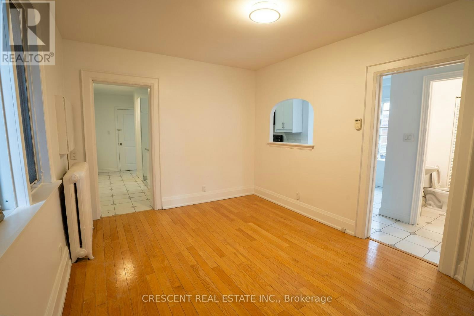MAIN-520 Prince Edward Drive N, Toronto, ON, M8X 2M5 - 6