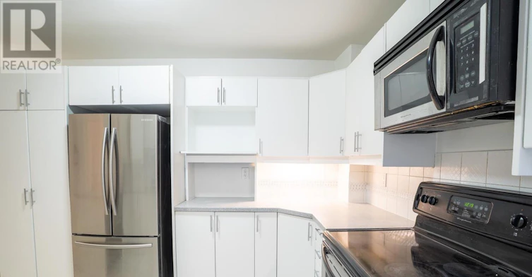 MAIN-520 Prince Edward Drive N, Toronto, ON, M8X 2M5 - 9