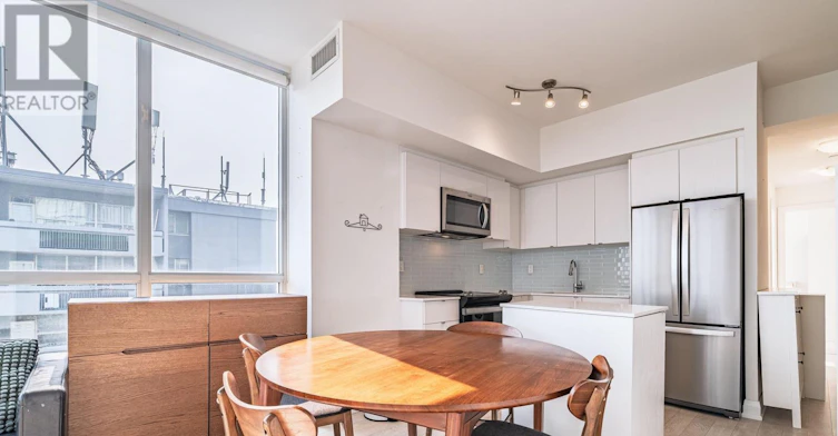 1810-1461 Lawrence Avenue W, Toronto, ON, M6L 0A6 - 10