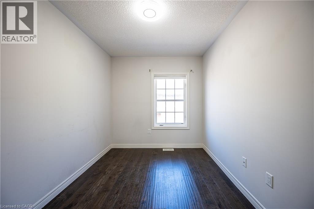 5 Whitehaven Lane, Kitchener, ON, N2H 0B3 - 22