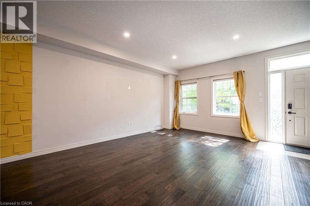5 Whitehaven Lane, Kitchener, ON, N2H 0B3 - 8