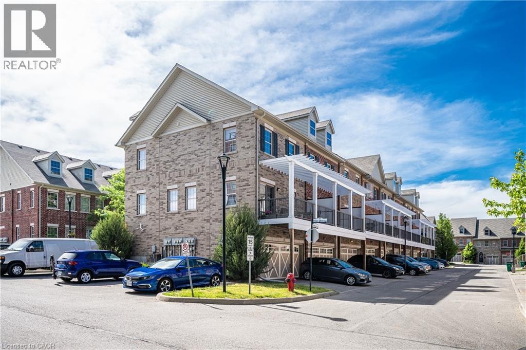5 Whitehaven Lane, Kitchener, ON, N2H 0B3 - 2
