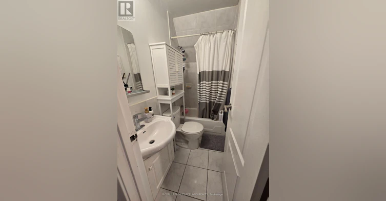 3C-34 Ross Street, Toronto, ON, M5T 1Z9 - 5