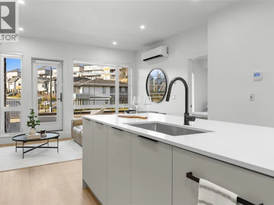 212-2341 Bear Mountain Pkwy - 5