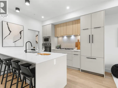 212-2341 Bear Mountain Pkwy - 3