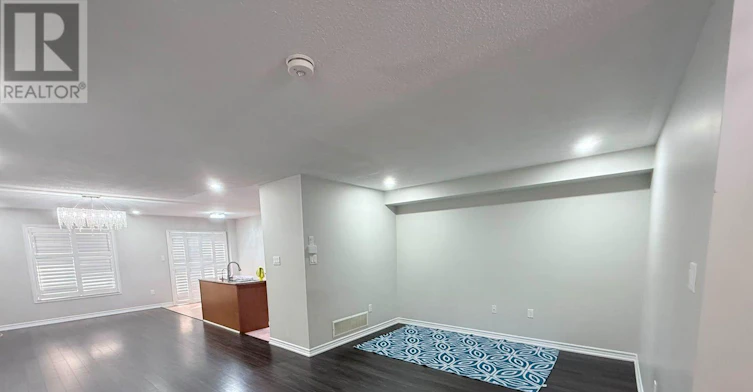 MAIN/SECOND-124 Crystalview Crescent E, Brampton, ON, L6P 2S2 - 3