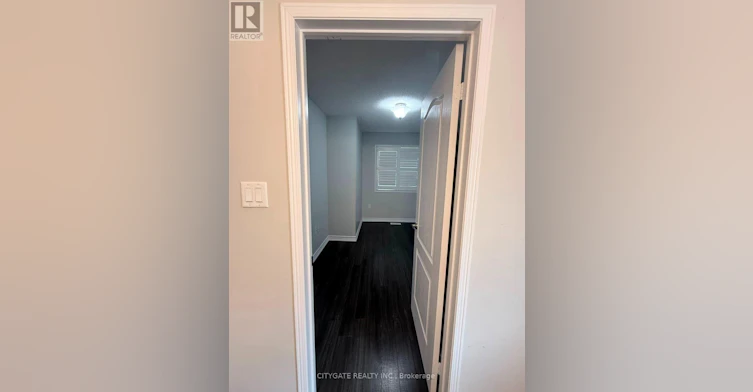 MAIN/SECOND-124 Crystalview Crescent E, Brampton, ON, L6P 2S2 - 19
